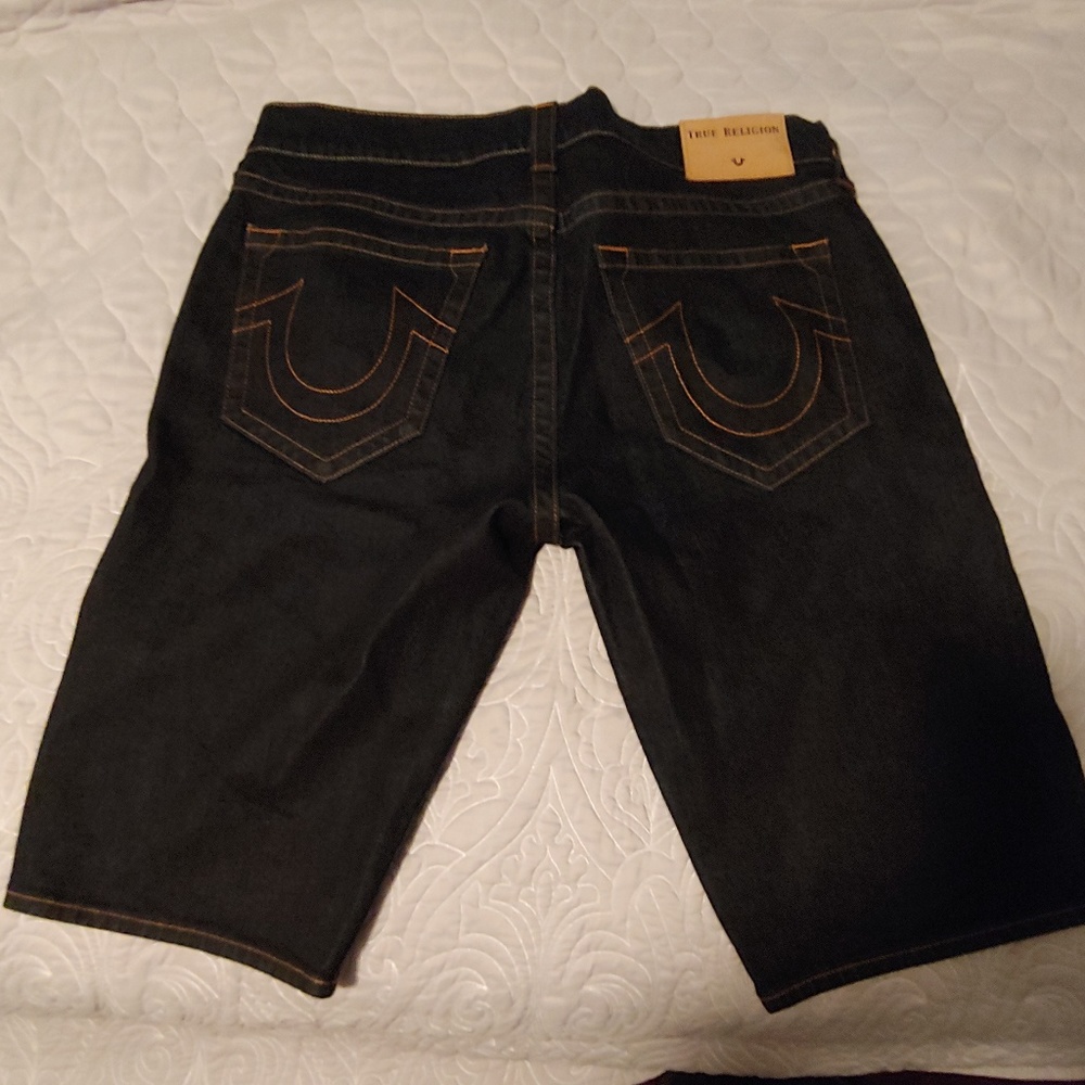 True Religion shorts men
